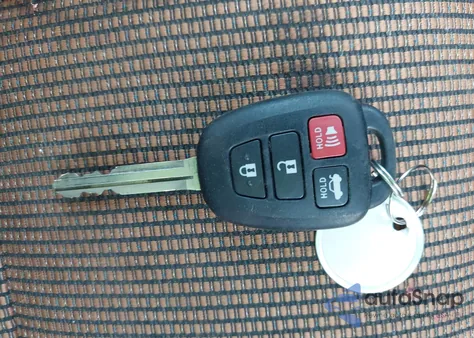 2014 Toyota Corolla S Plus z USA, uszkodzony, nr VIN 2T1BURHE9EC021444